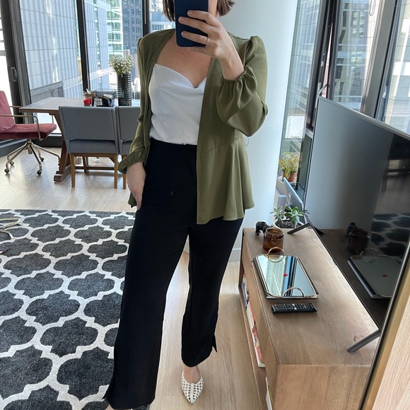 Sonder Stories Khaki Wrap Top - Size 10 - Picture 2 of 8